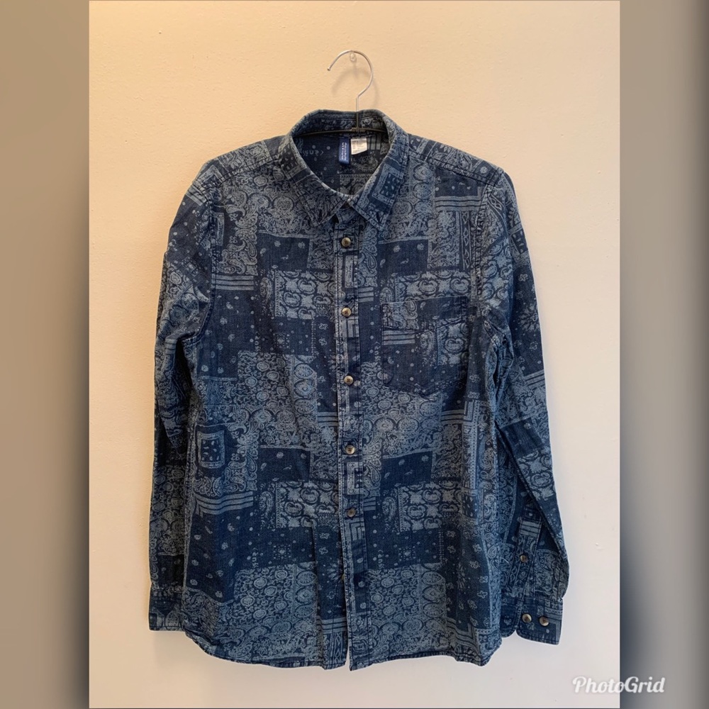 H&M Men’s Long Sleeve Button Down